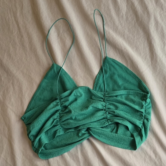 Urban Outfitters Green Twist Front  shirred crop top - Picture 3 of 4
